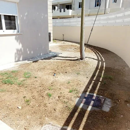 Of Artemis Apartamento Larnaca